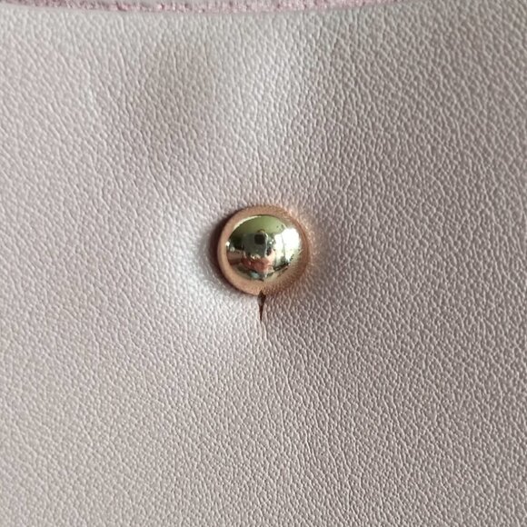 SAMARA Peony Vegan Leather Crossbody Bag - Picture 6 of 8